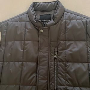 Banana republic grey XL vest, very good condition